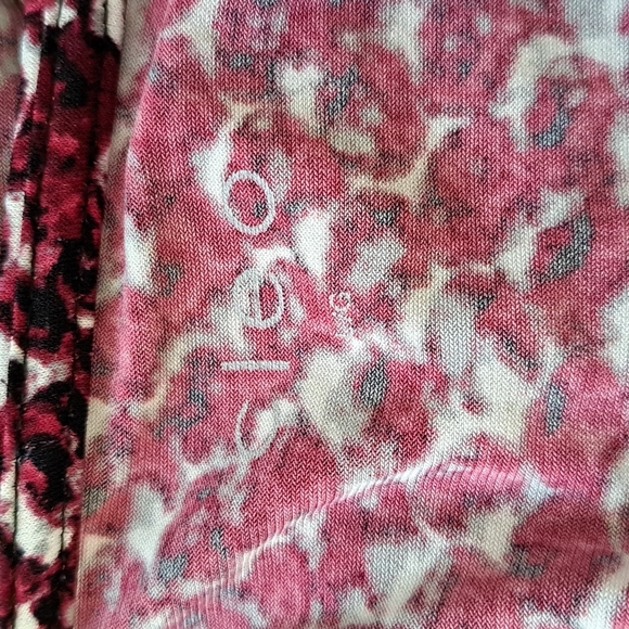 Cleo Wrap Top Size Large - Picture 5 of 6